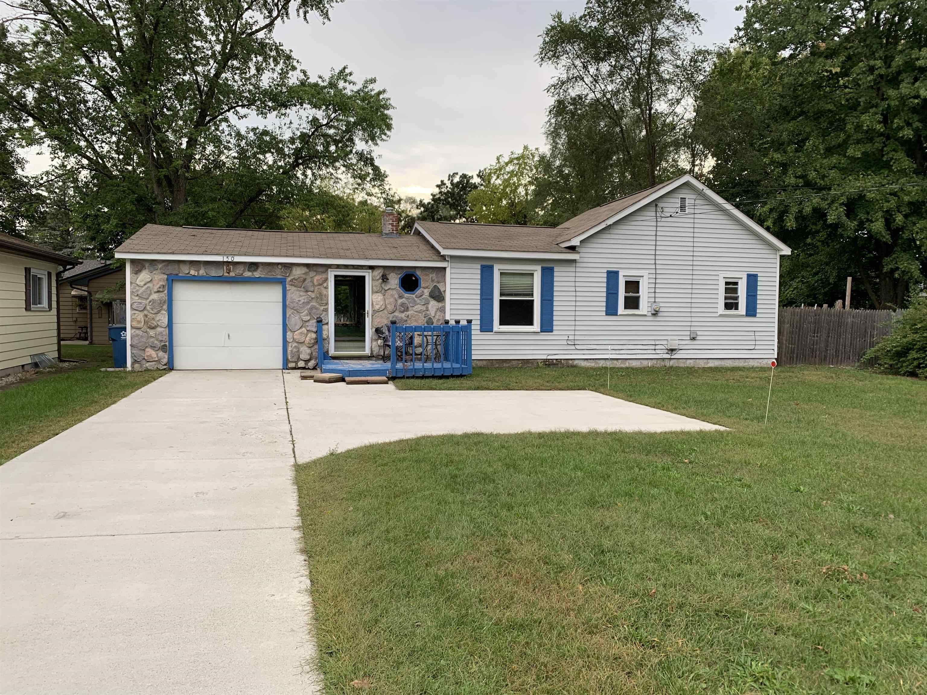 Property Photo:  150 Perry  MI 48457 