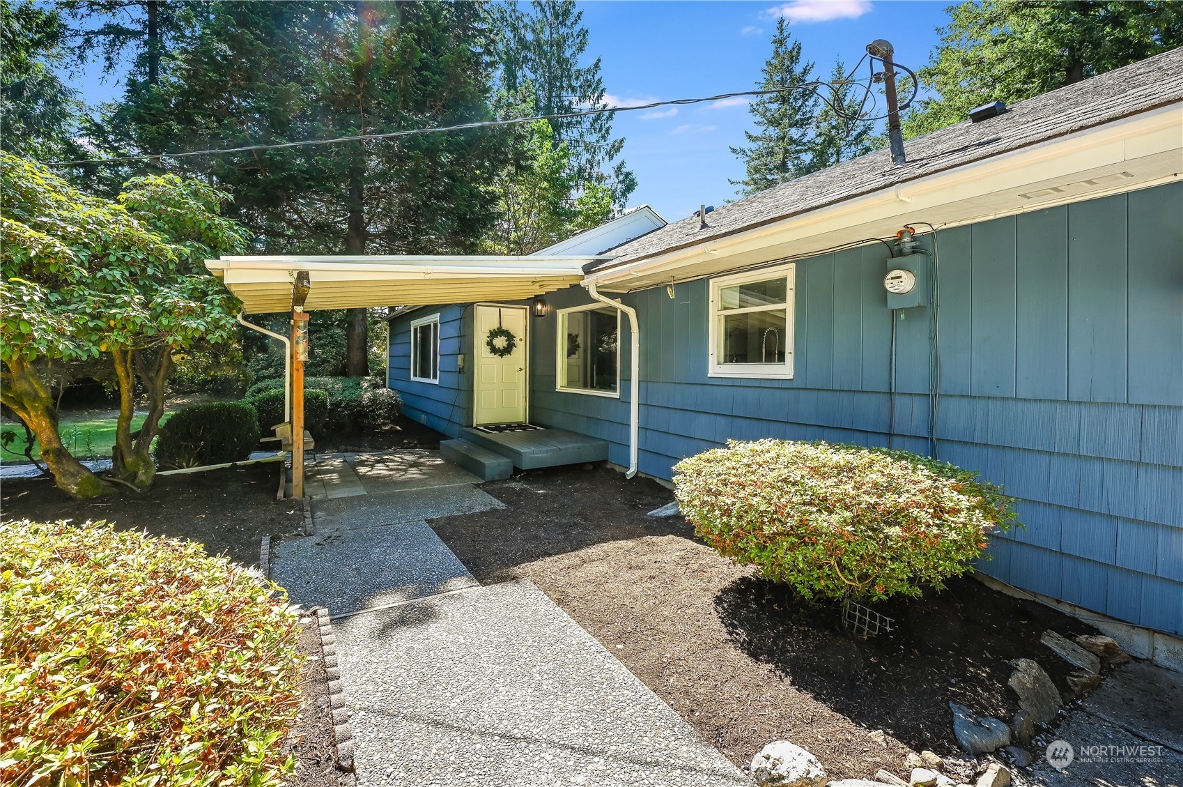 Property Photo: 1385 Stilson Avenue SE WA 98045