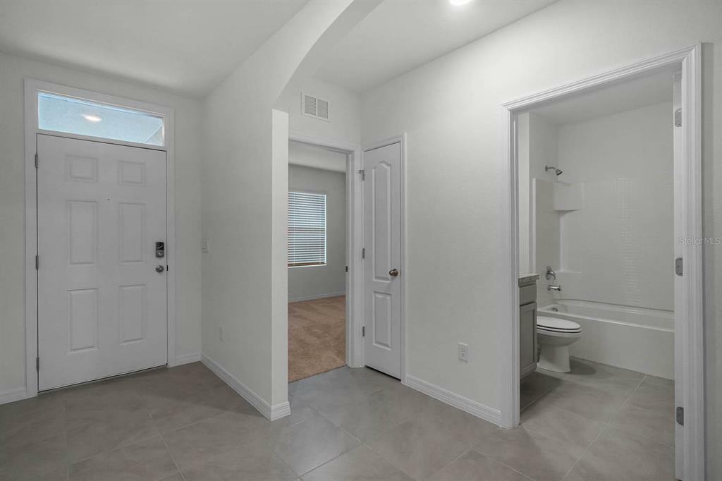 Property Photo:  2737 Dumont Lane  FL 32778 