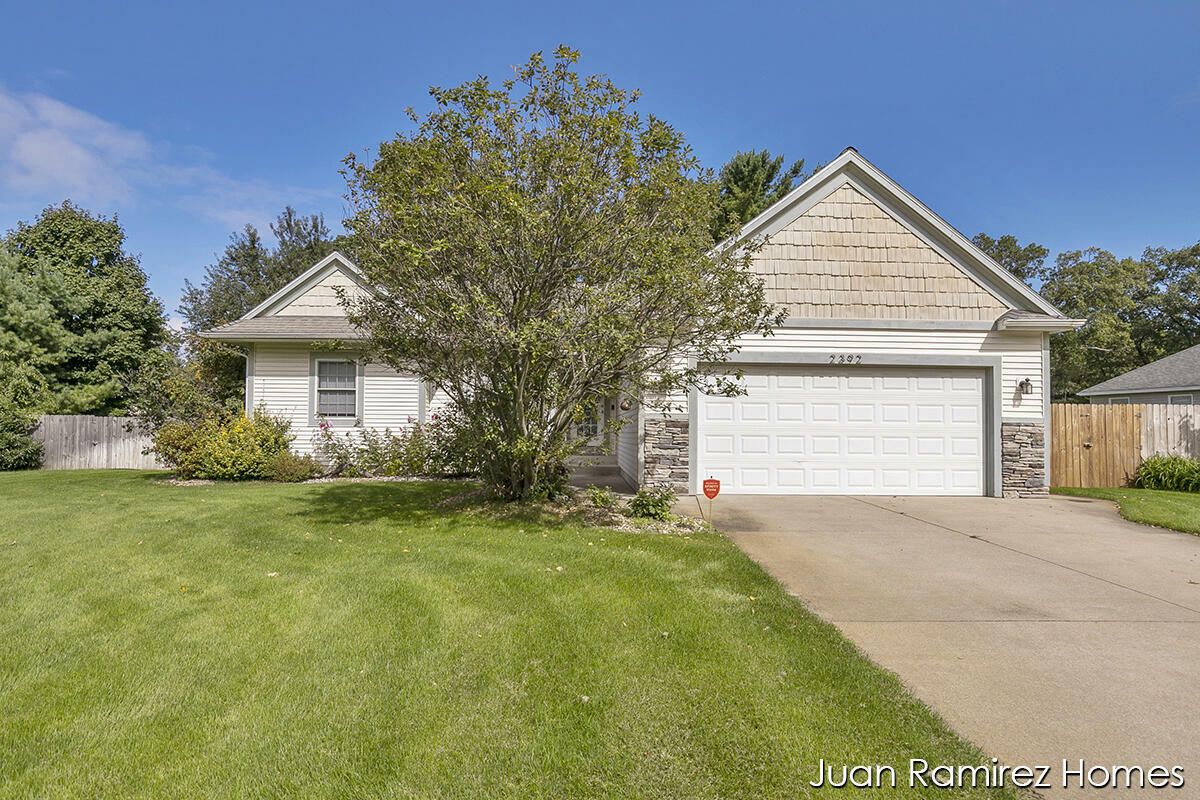 Property Photo: 2392 Windy Ridge Drive MI 49442