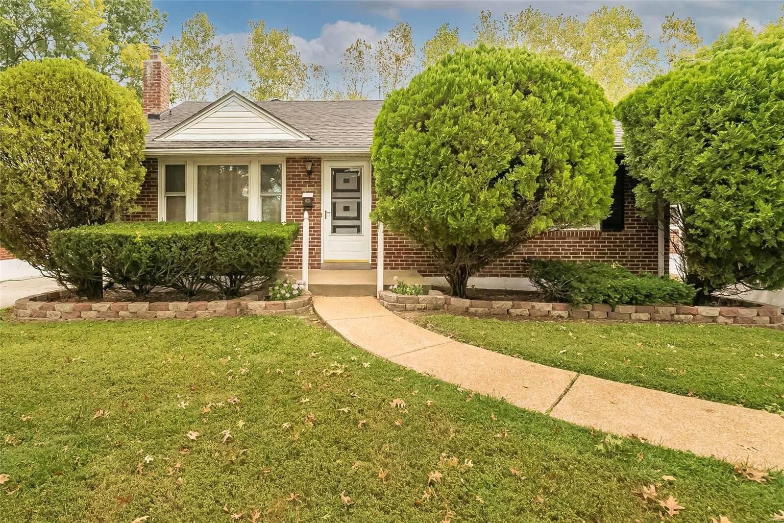 Property Photo: 1430 Coolidge Drive MO 63132
