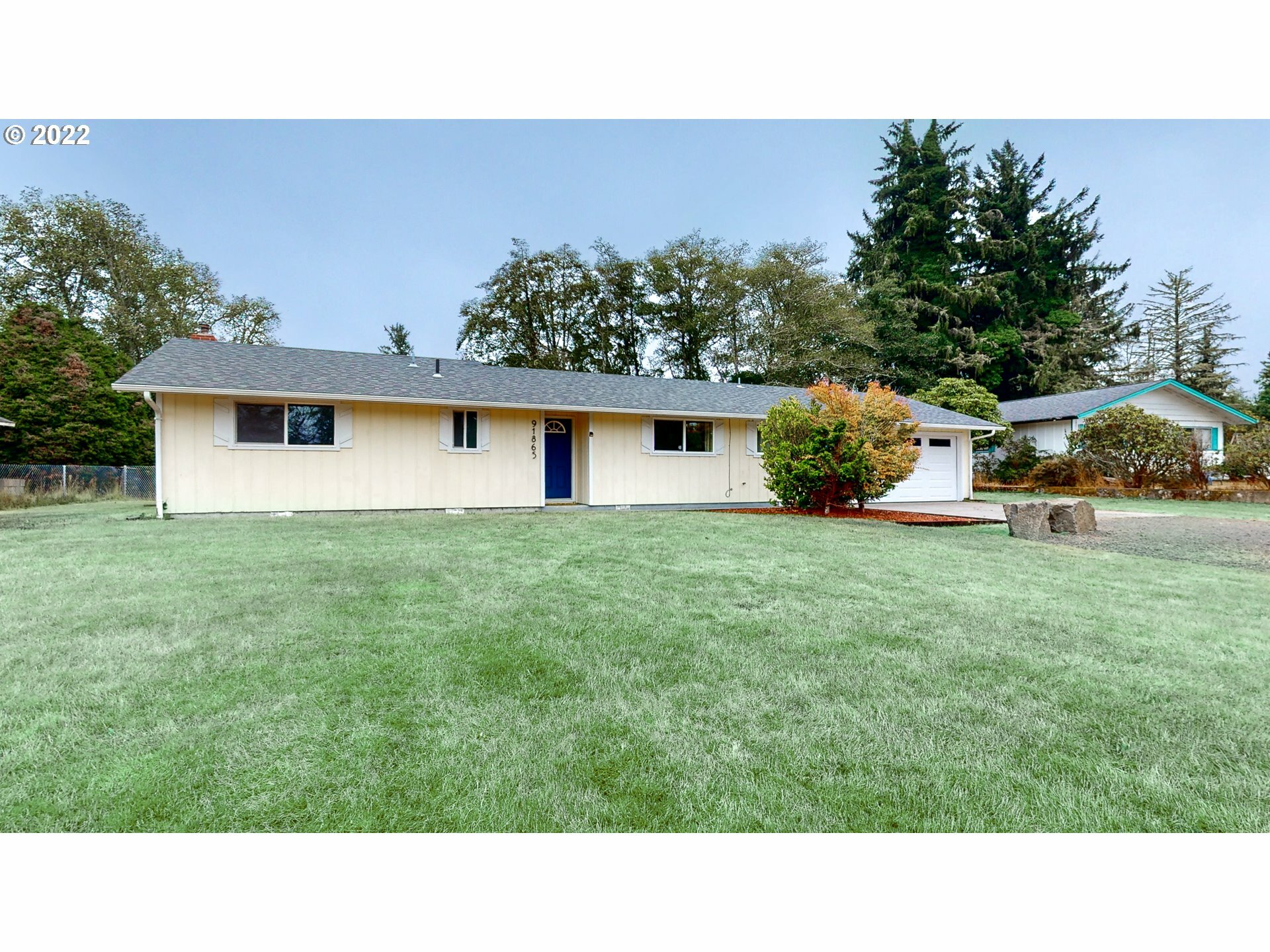 Property Photo:  91865 Ridge Rd  OR 97146 