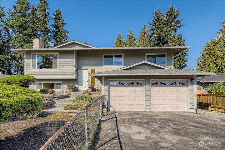 Property Photo:  6607 192nd Place SW  WA 98036 