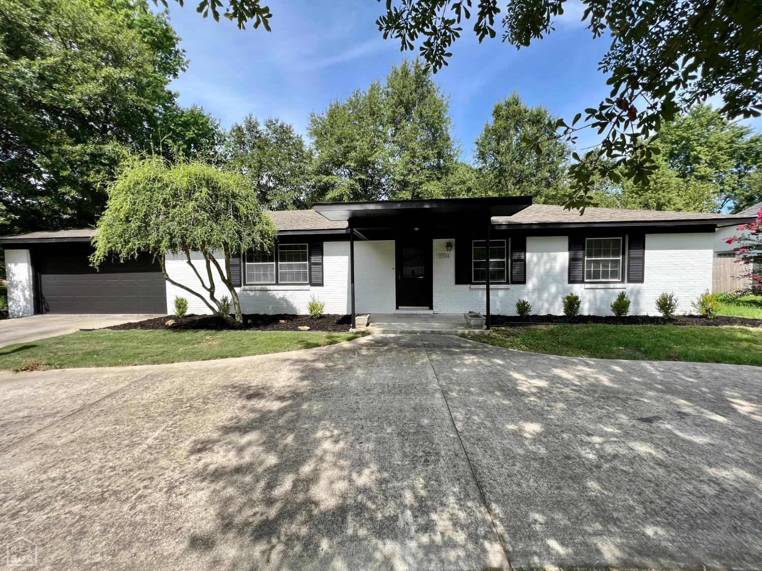 Property Photo: 1708 Rich Road AR 72401
