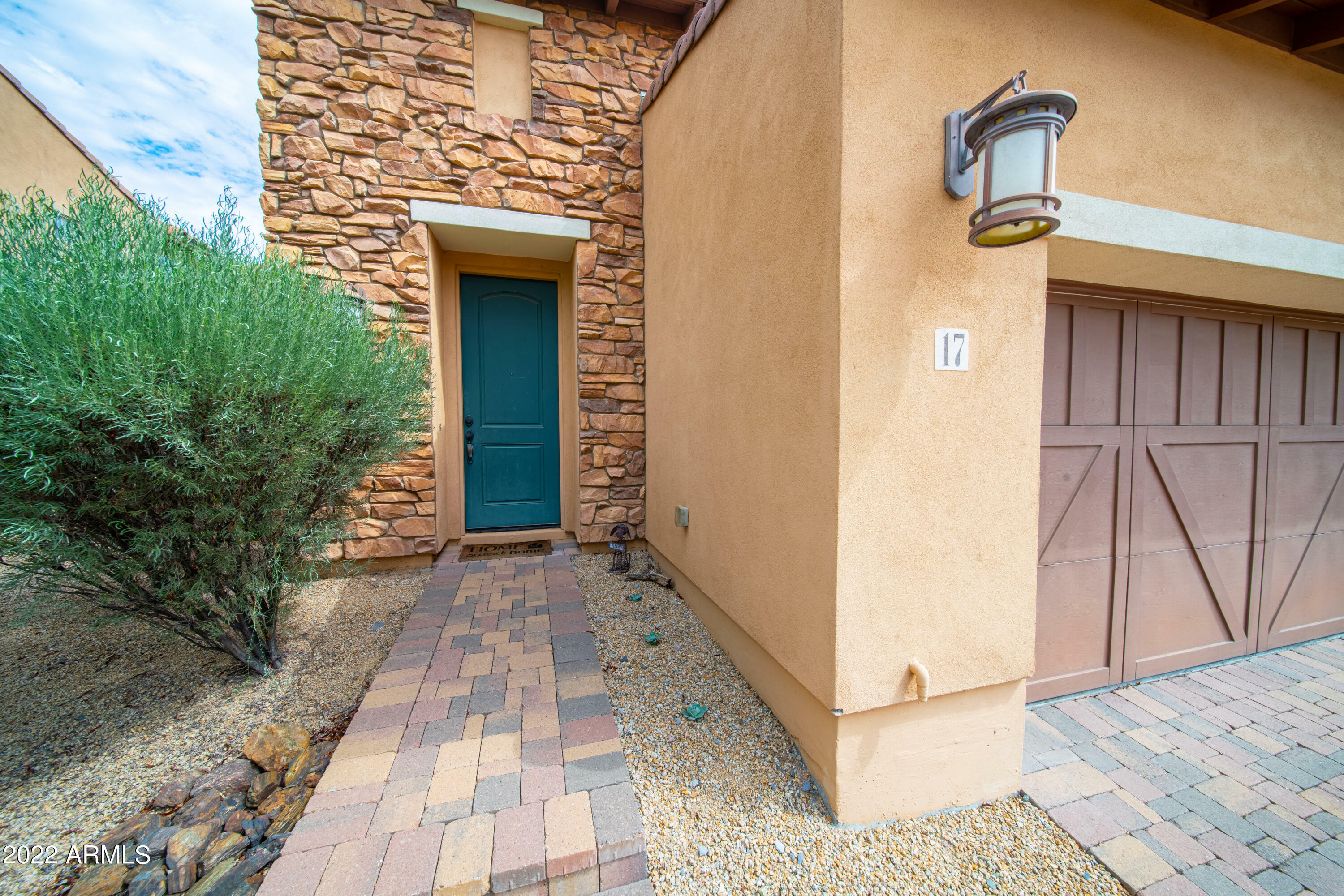 Property Photo: 6231 E Mark Way 17 AZ 85331