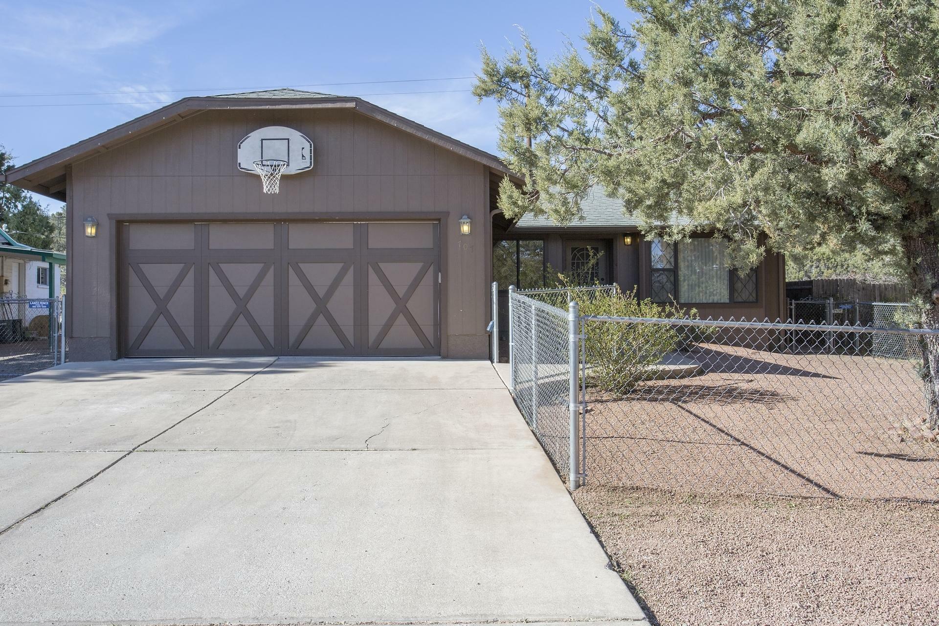 Property Photo:  707 W Saddle Lane  AZ 85541 