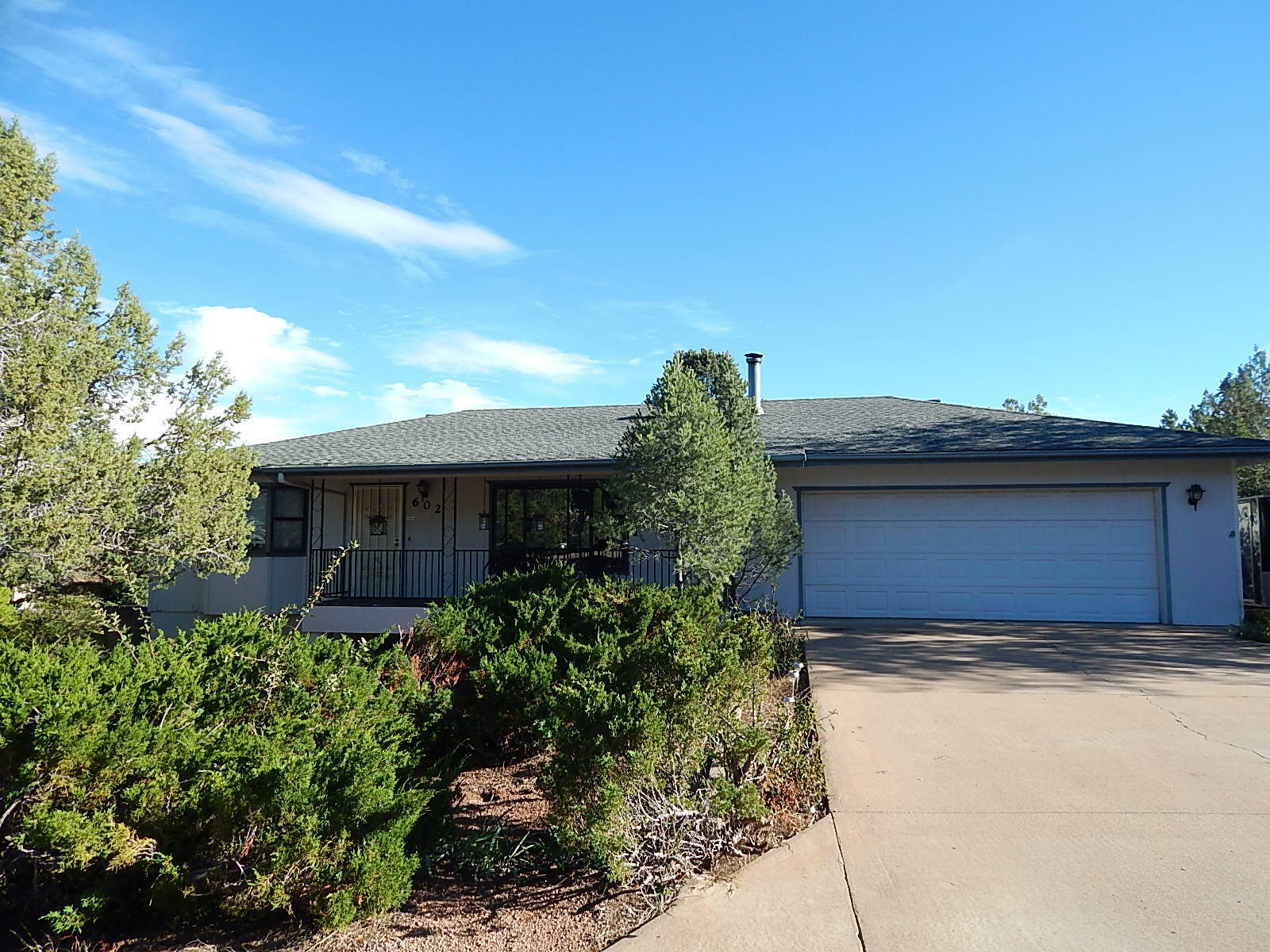 Property Photo:  602 E Coronado Way  AZ 85541 