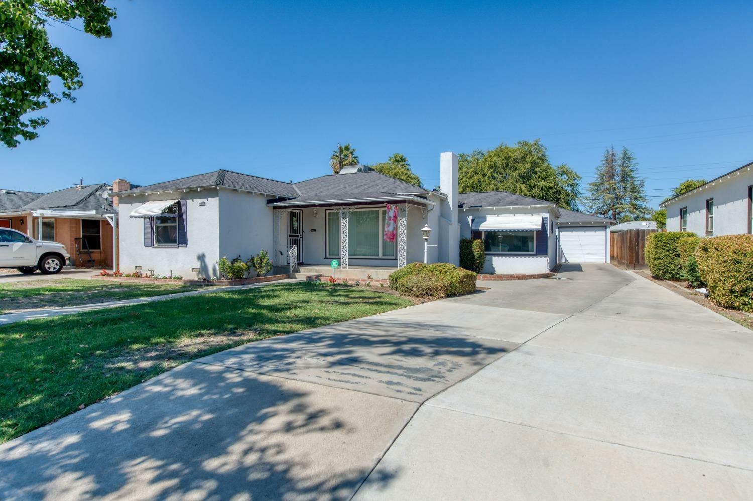 2615 E Princeton Avenue  Fresno CA 93703 photo