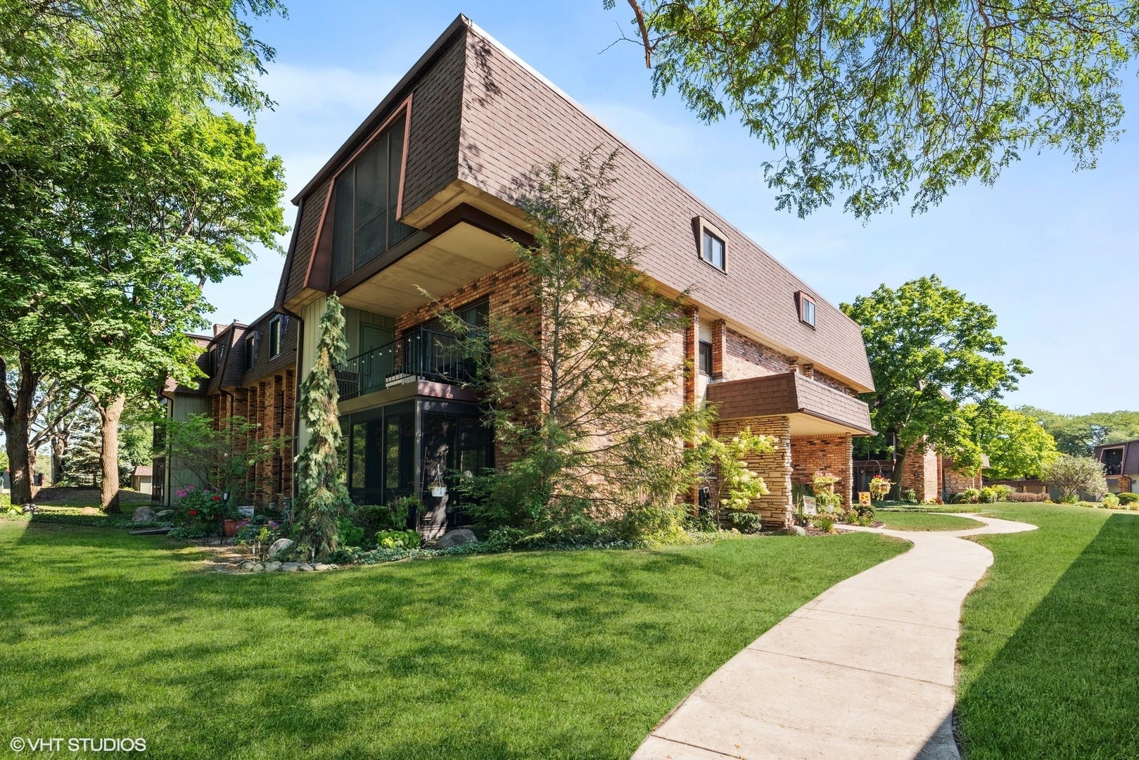 Property Photo: 9197 North Road E IL 60465