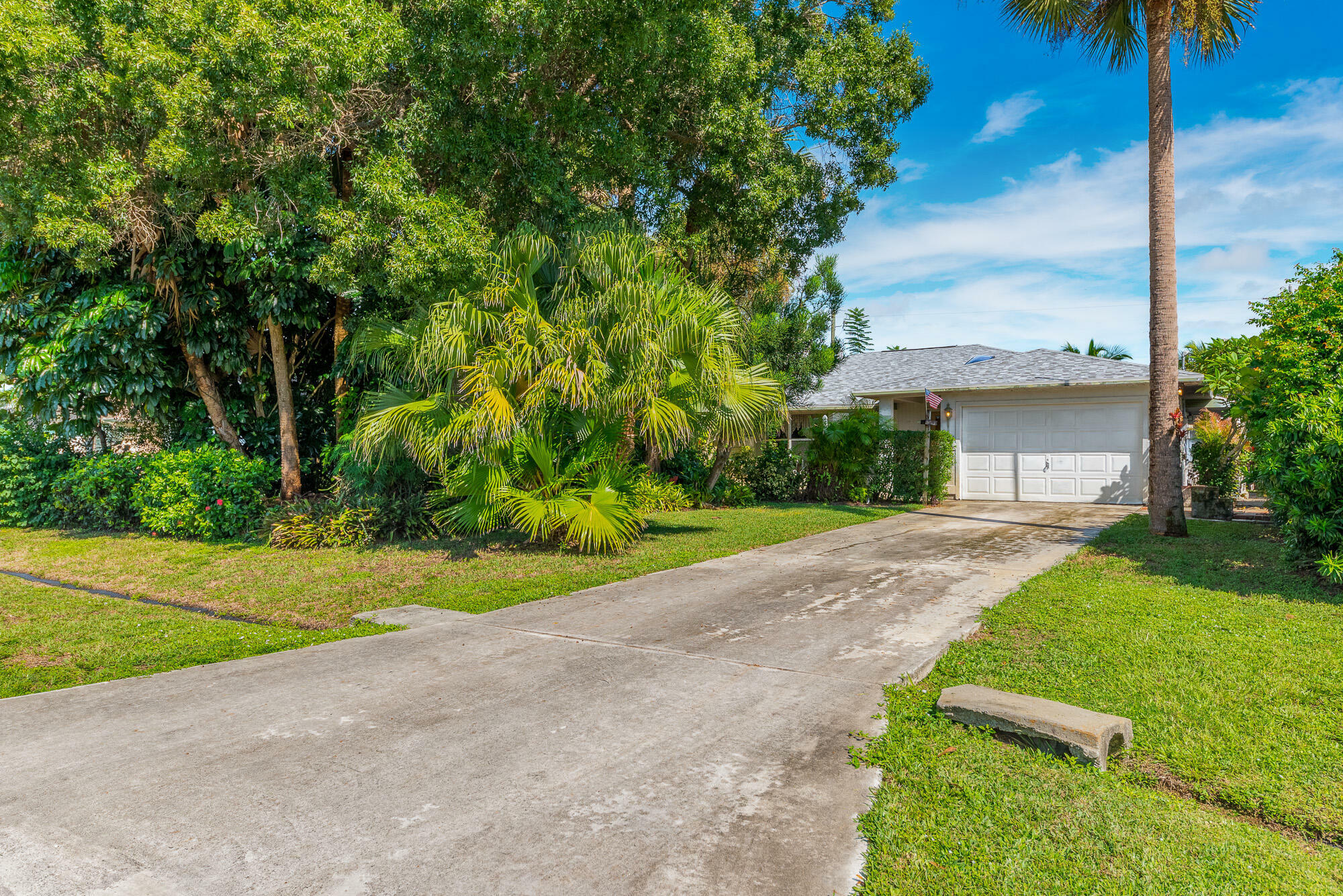 Property Photo:  1261 SW Wellington Avenue  FL 34953 