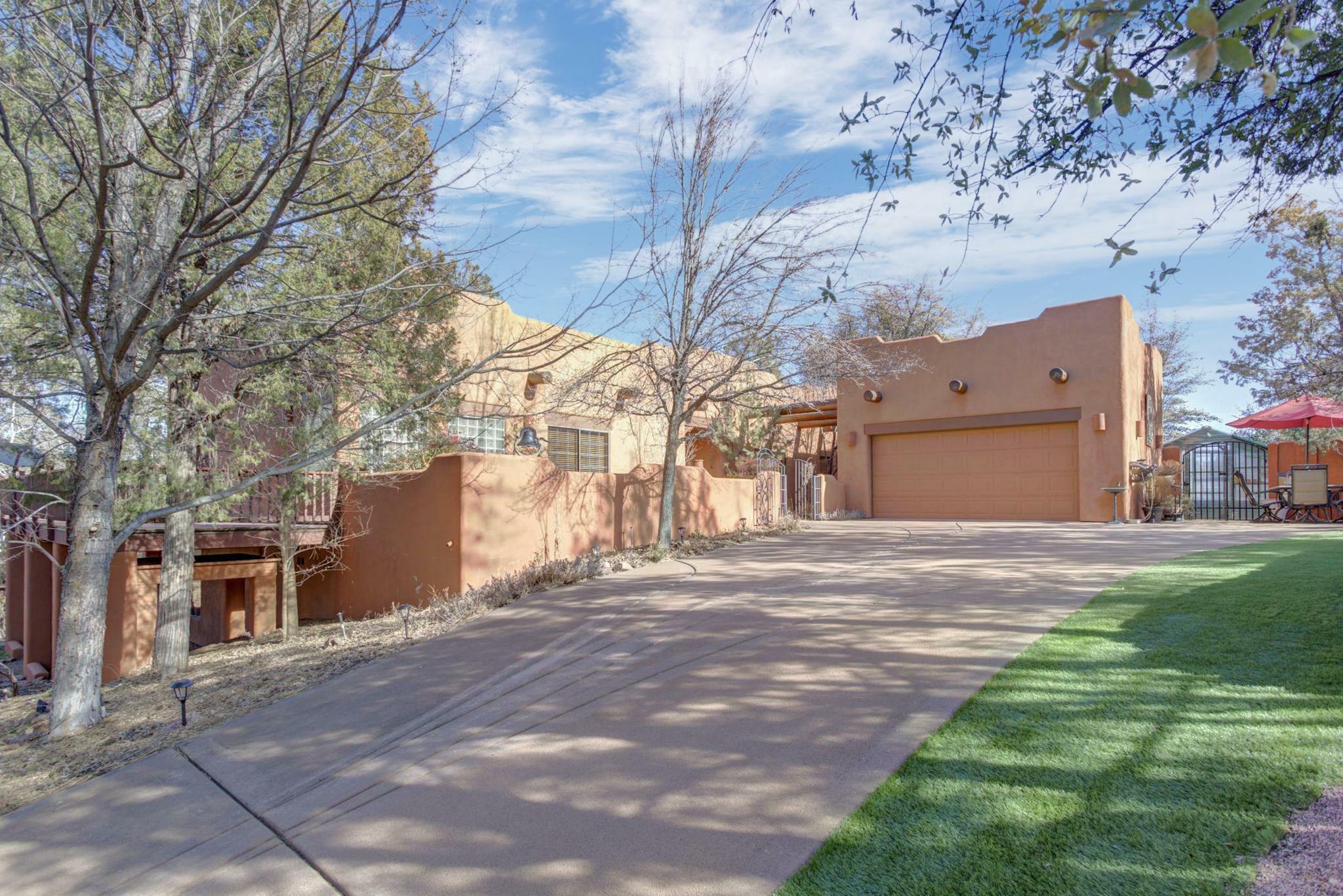 Property Photo:  963 E Highline Drive  AZ 85541 