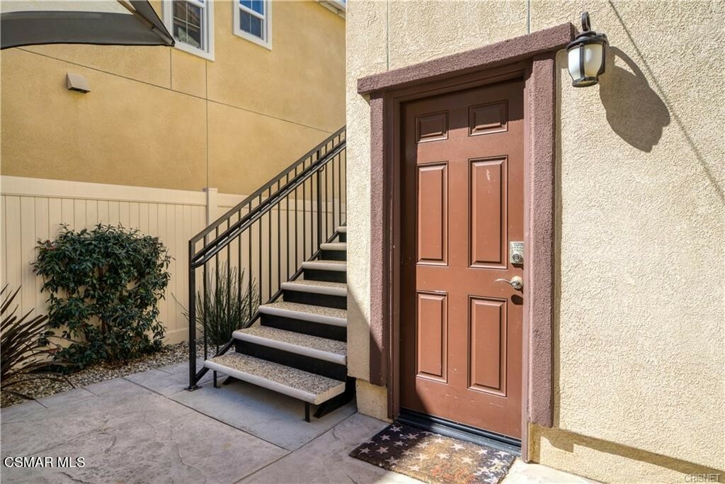 Property Photo:  3431 Oxnard Boulevard B  CA 93036 