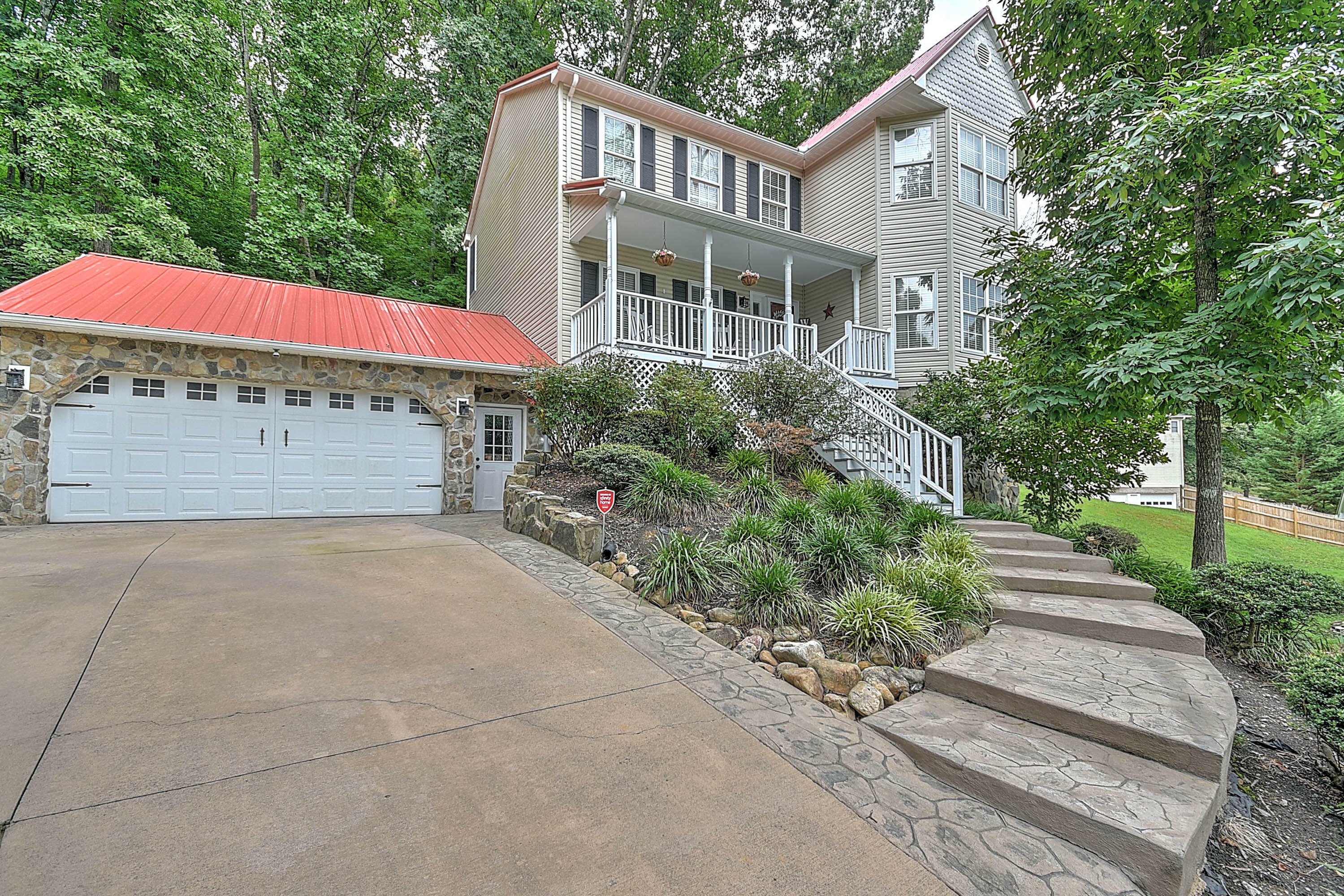 Property Photo:  110 Heather Lane  TN 37745 