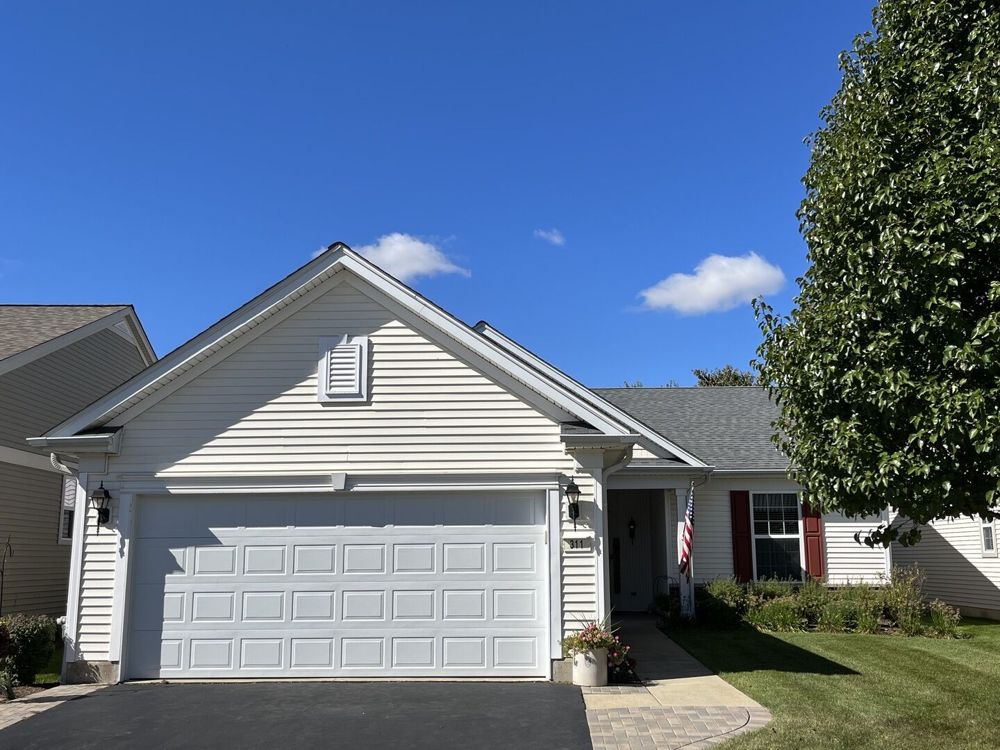 Property Photo:  311 National Drive  IL 60404 