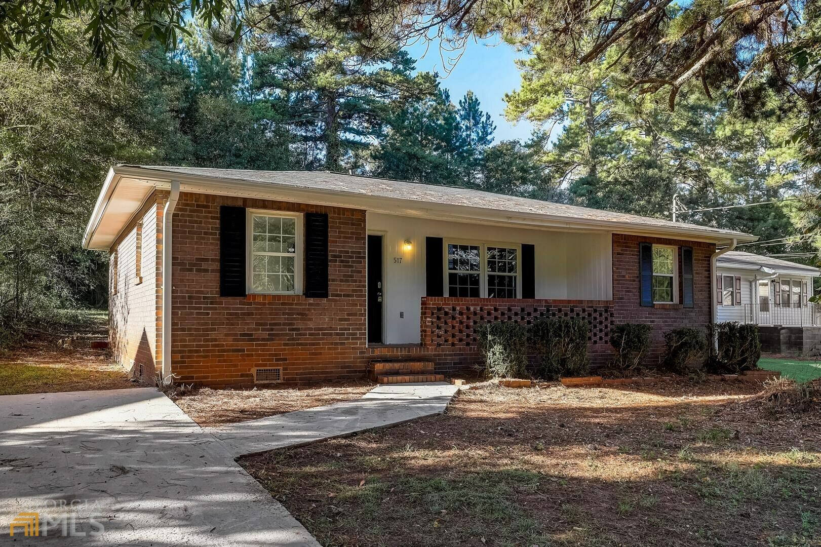 Property Photo:  517 Russell Street  GA 30180 