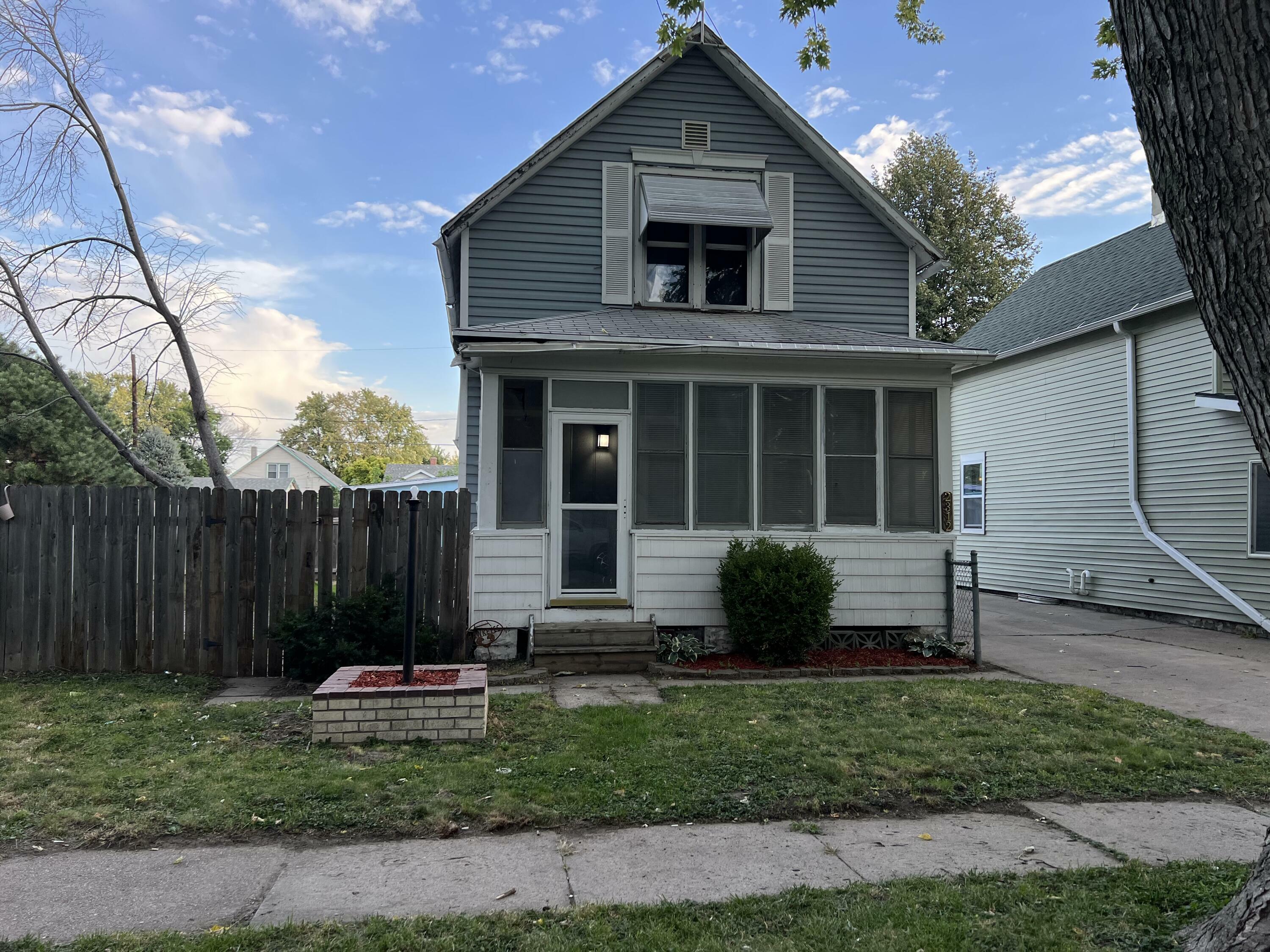 2312 Avenue D  Council Bluffs IA 51501 photo