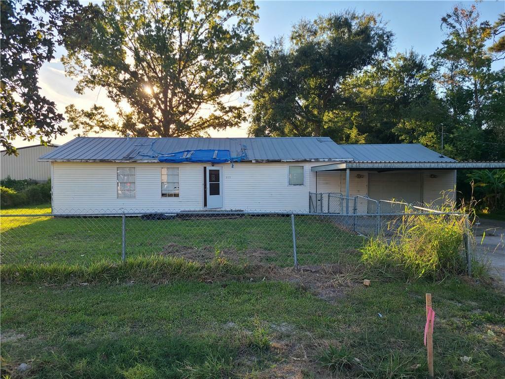 309 W Mimosa Drive  Sulphur LA 70663 photo