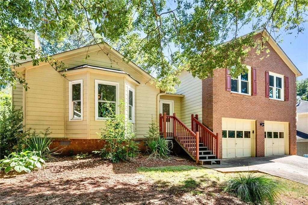 Property Photo: 440 Hunters Cove Court GA 30044