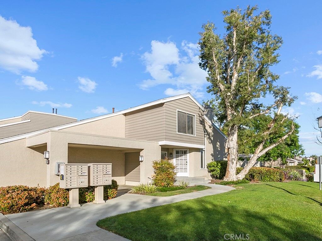 Property Photo:  489 Deerfield Avenue  CA 92606 