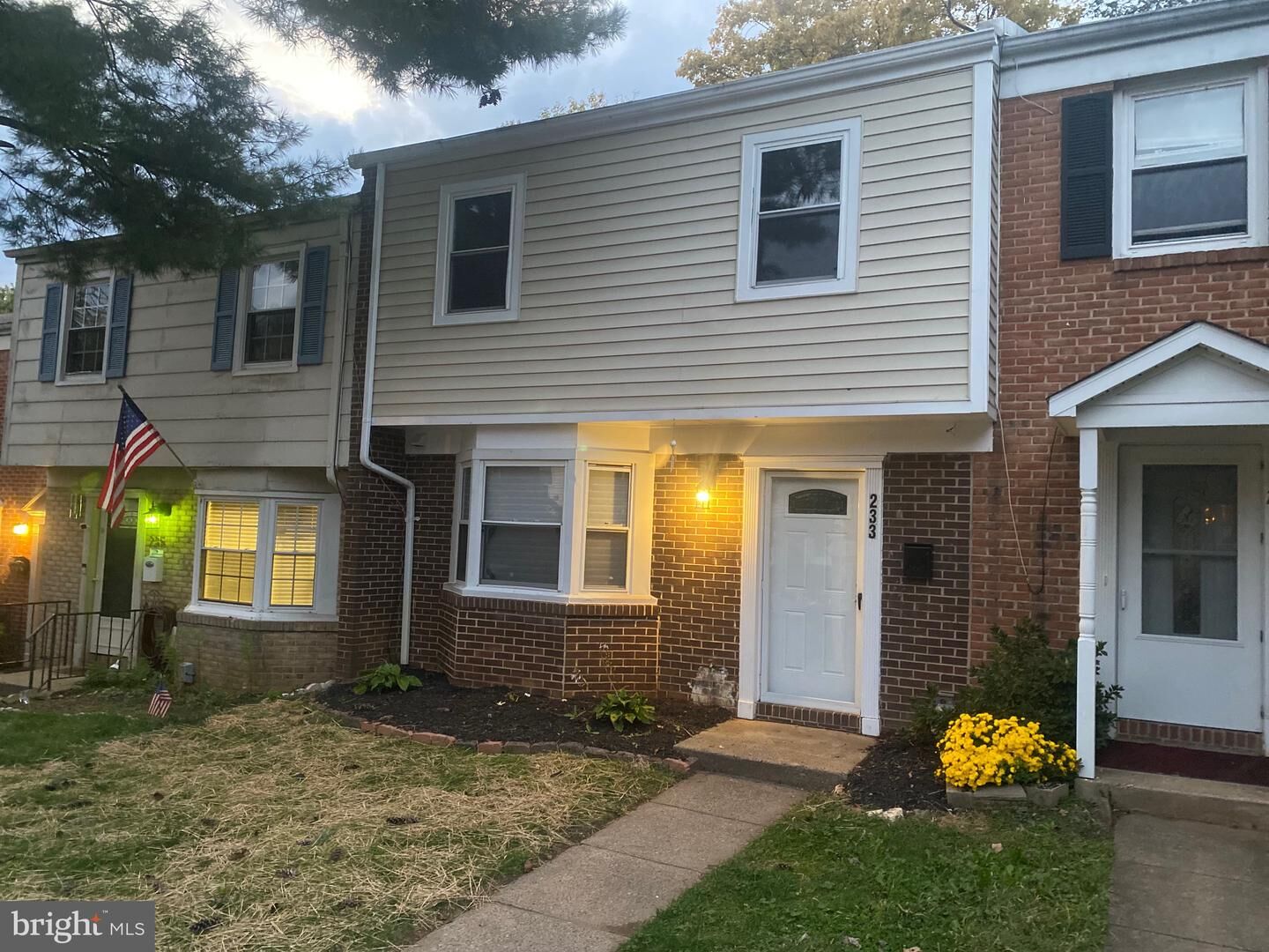 Property Photo:  233 Nottoway Street SE  VA 20175 
