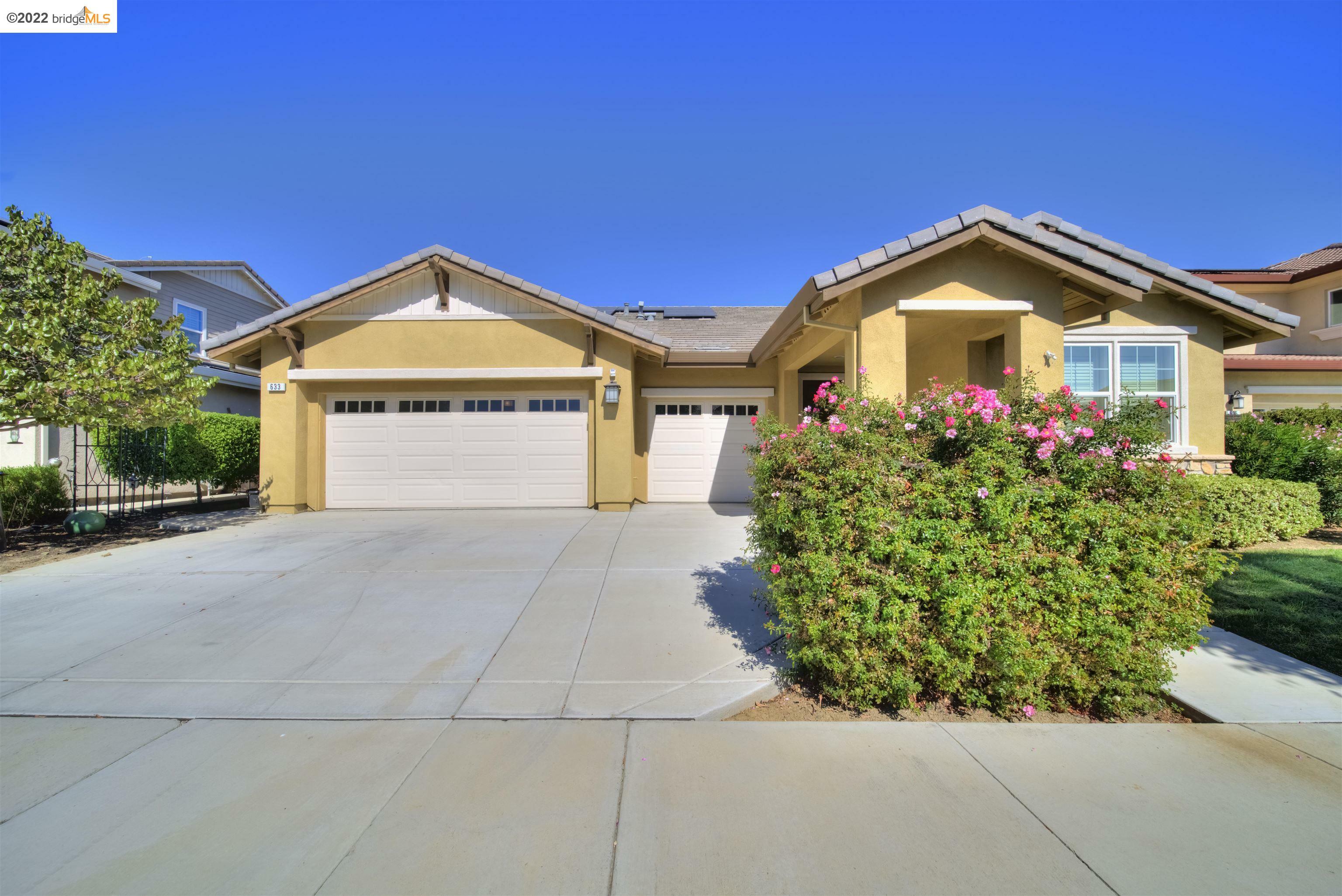 Property Photo:  633 Ray Ct  CA 94513 