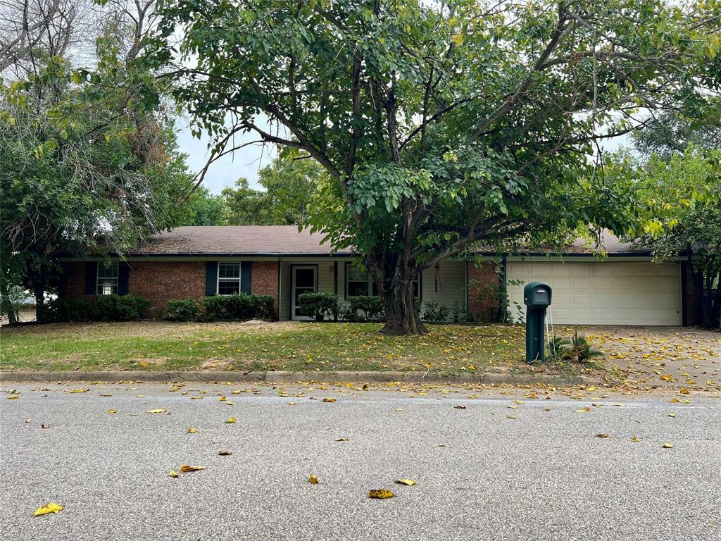 Property Photo:  3308 Bogota Street  TX 75752 