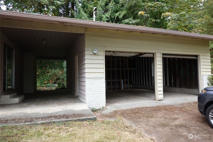 Property Photo: 575 Mount Fury Circle SW WA 98027