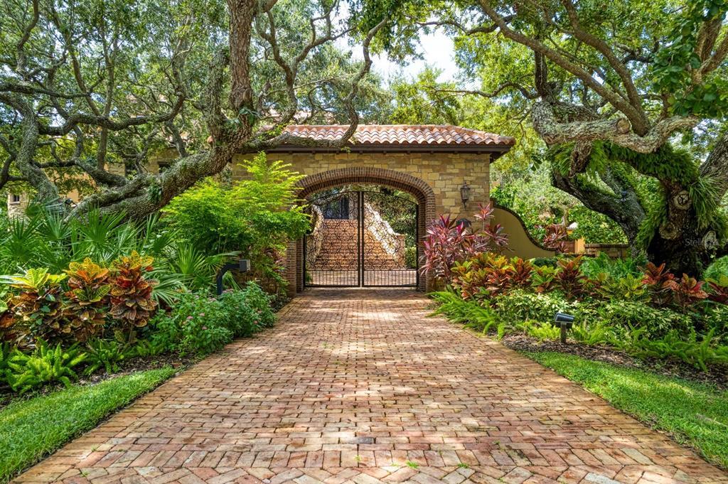 Property Photo:  1523 Oceanview Drive  FL 33715 