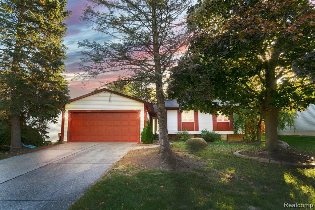 Property Photo:  1707 Morningside  MI 48307 3373 