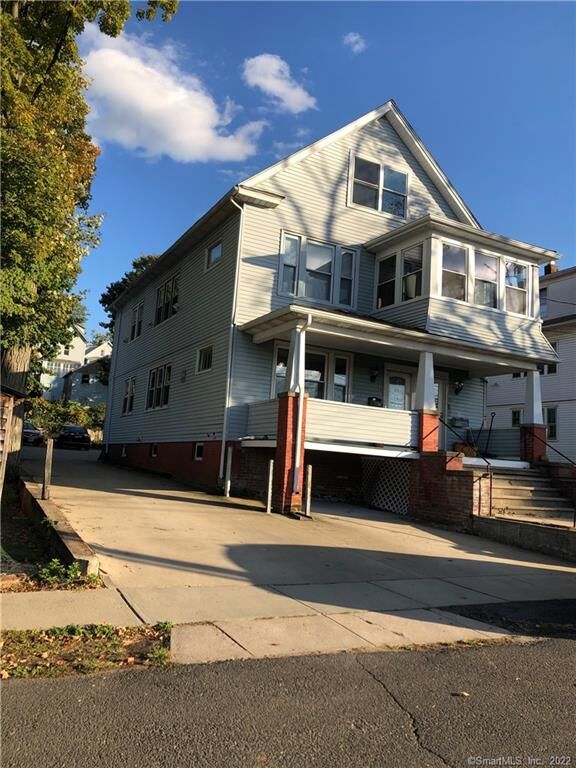 Property Photo:  18 Calvin Avenue 1  CT 06492 