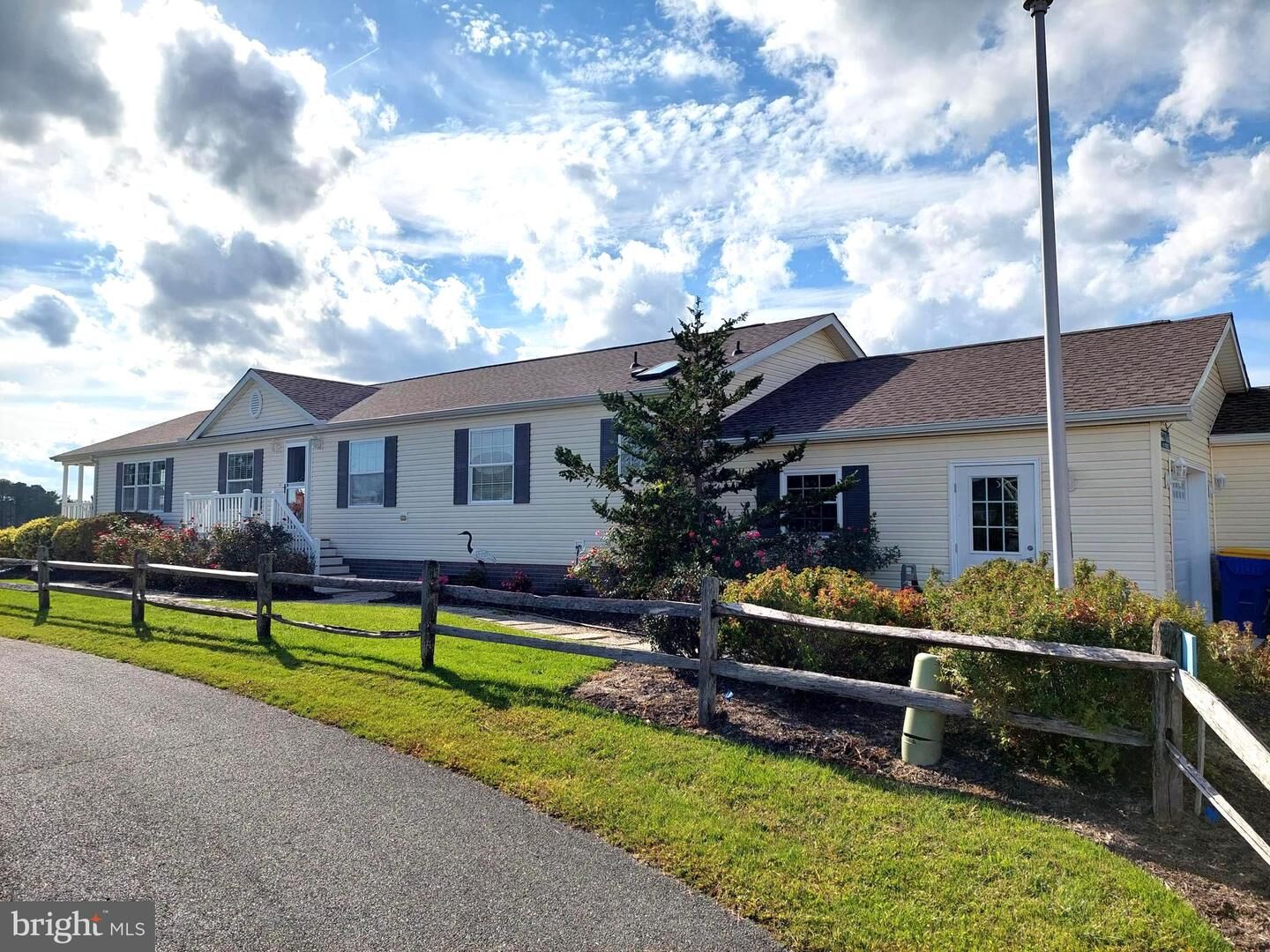 Property Photo:  27088 Island Drive 53332  DE 19966 