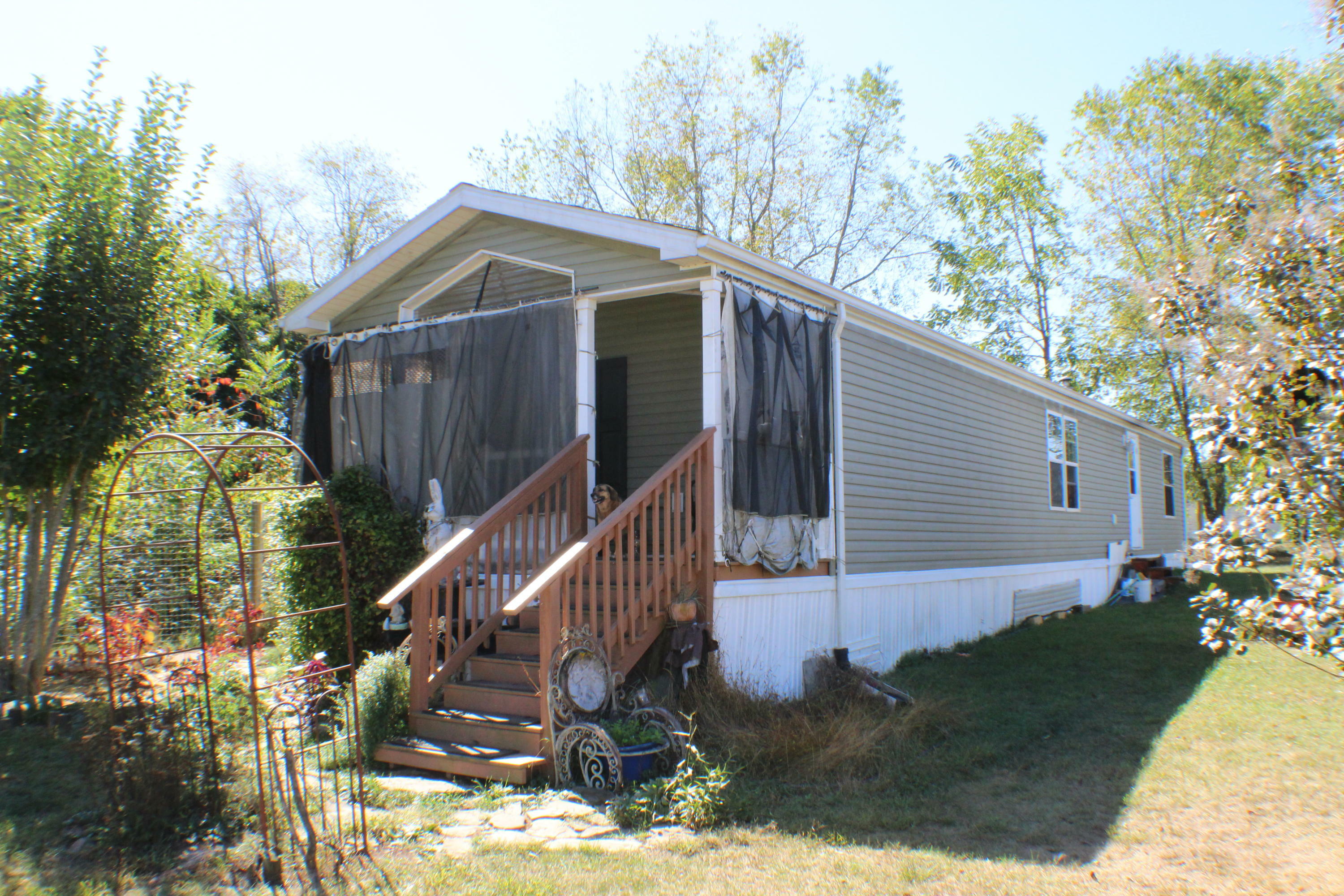 Property Photo:  207 Lobelia Rd  WV 24954 