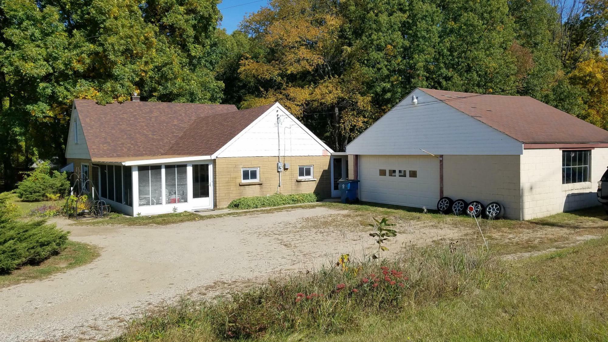 Property Photo:  697 Pierce Road  MI 49080 