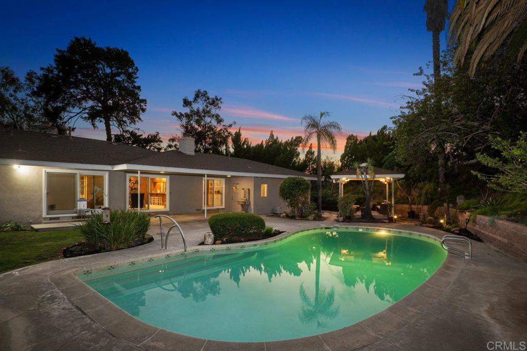 Property Photo: 1858 Alta Vista Drive CA 92084