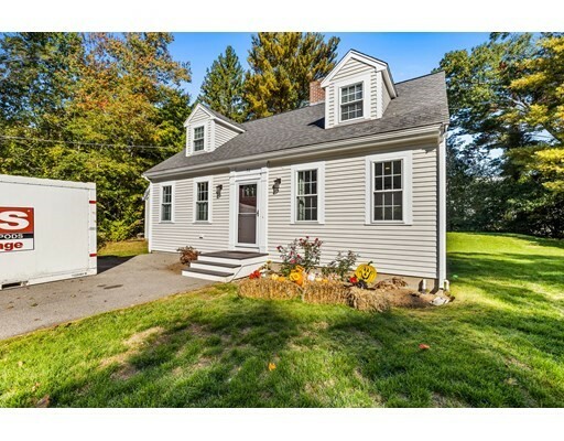 Property Photo:  72 Elm St  MA 02066 