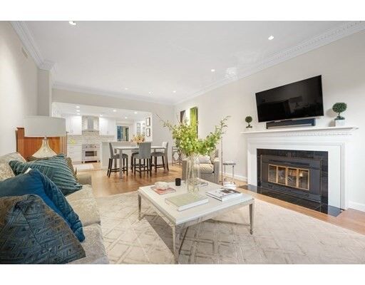 Property Photo:  333 Commonwealth Ave 3  MA 02115 