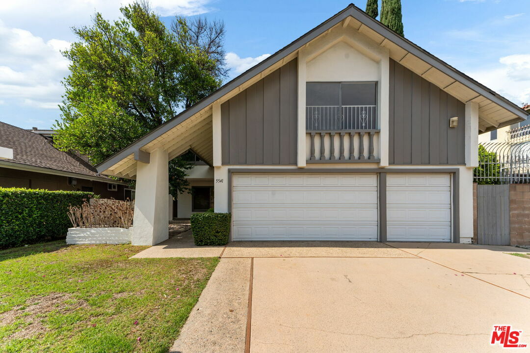 5541   Bellaire Ave  Valley Village CA 91607 photo