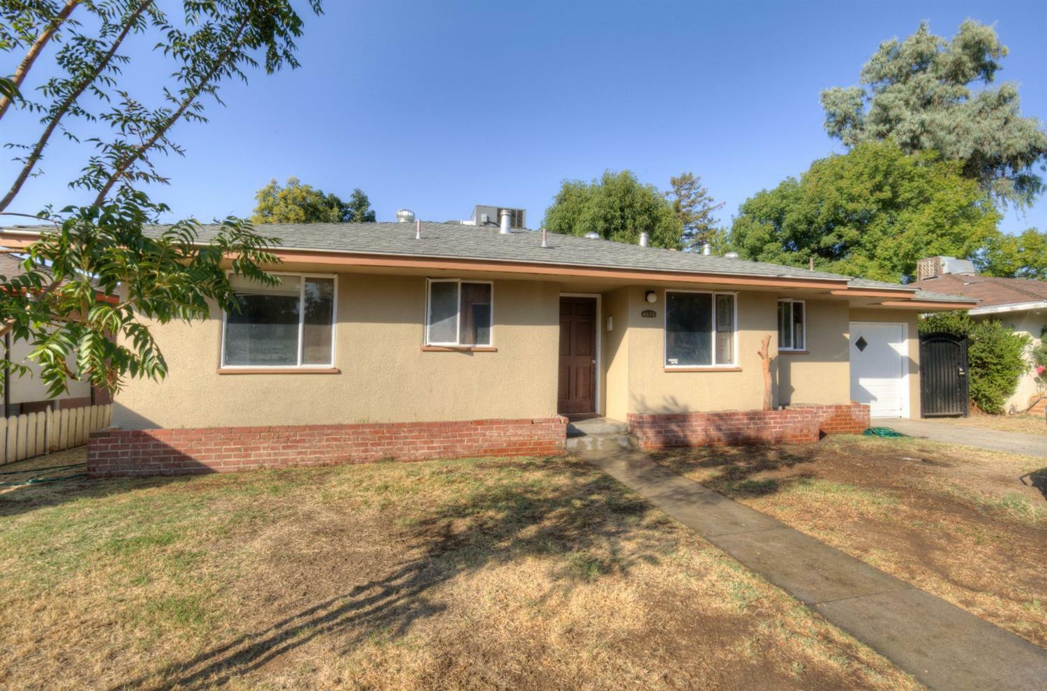 Property Photo:  4575 E Cambridge Avenue  CA 93703 