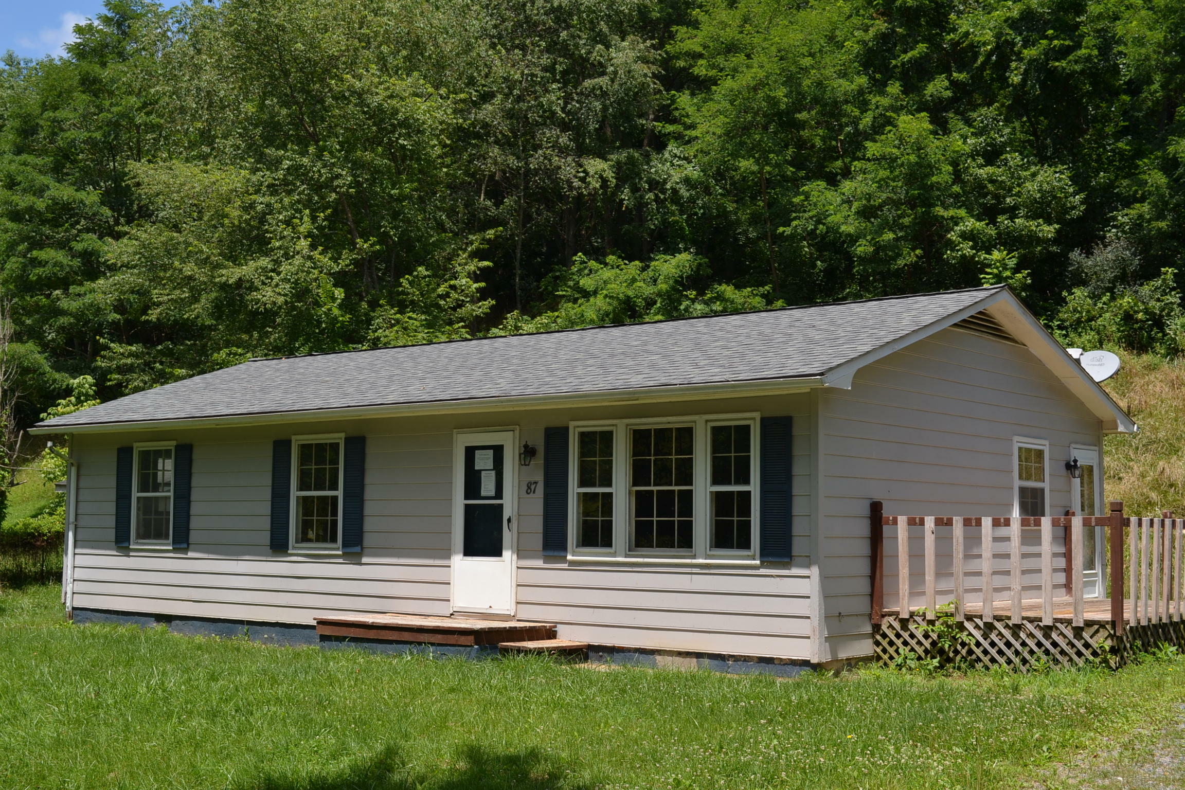 Property Photo:  187 Cades Field Rd  WV 24983 