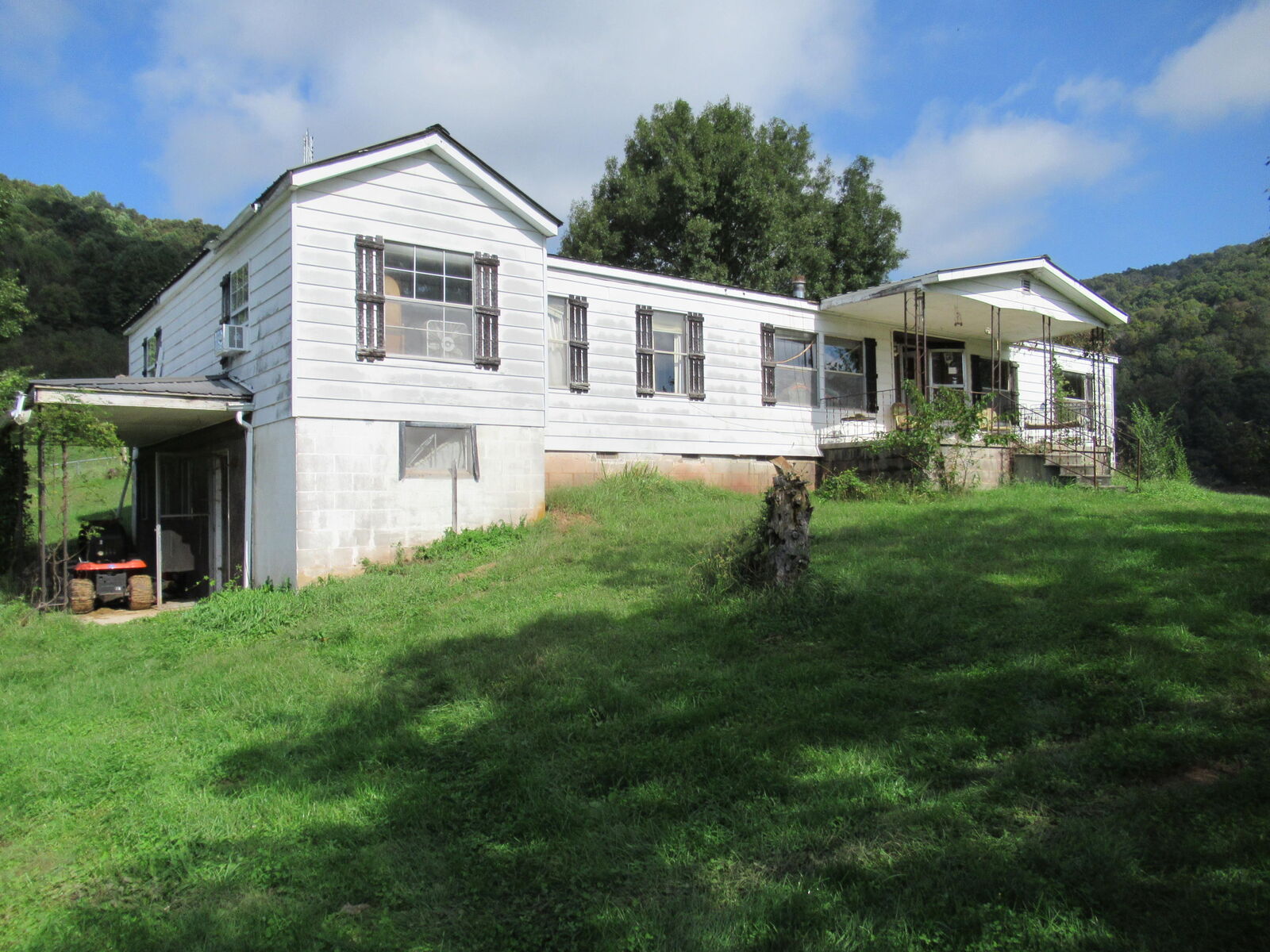 Property Photo:  1905 Julia Rd  WV 24966 