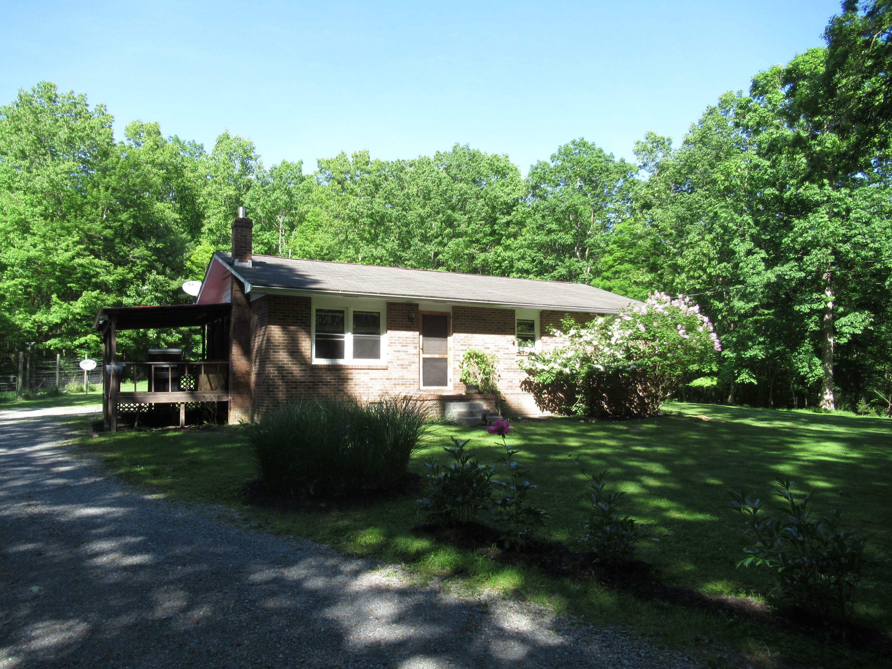 Property Photo: 429 Woodbrier Estates Rd WV 24910