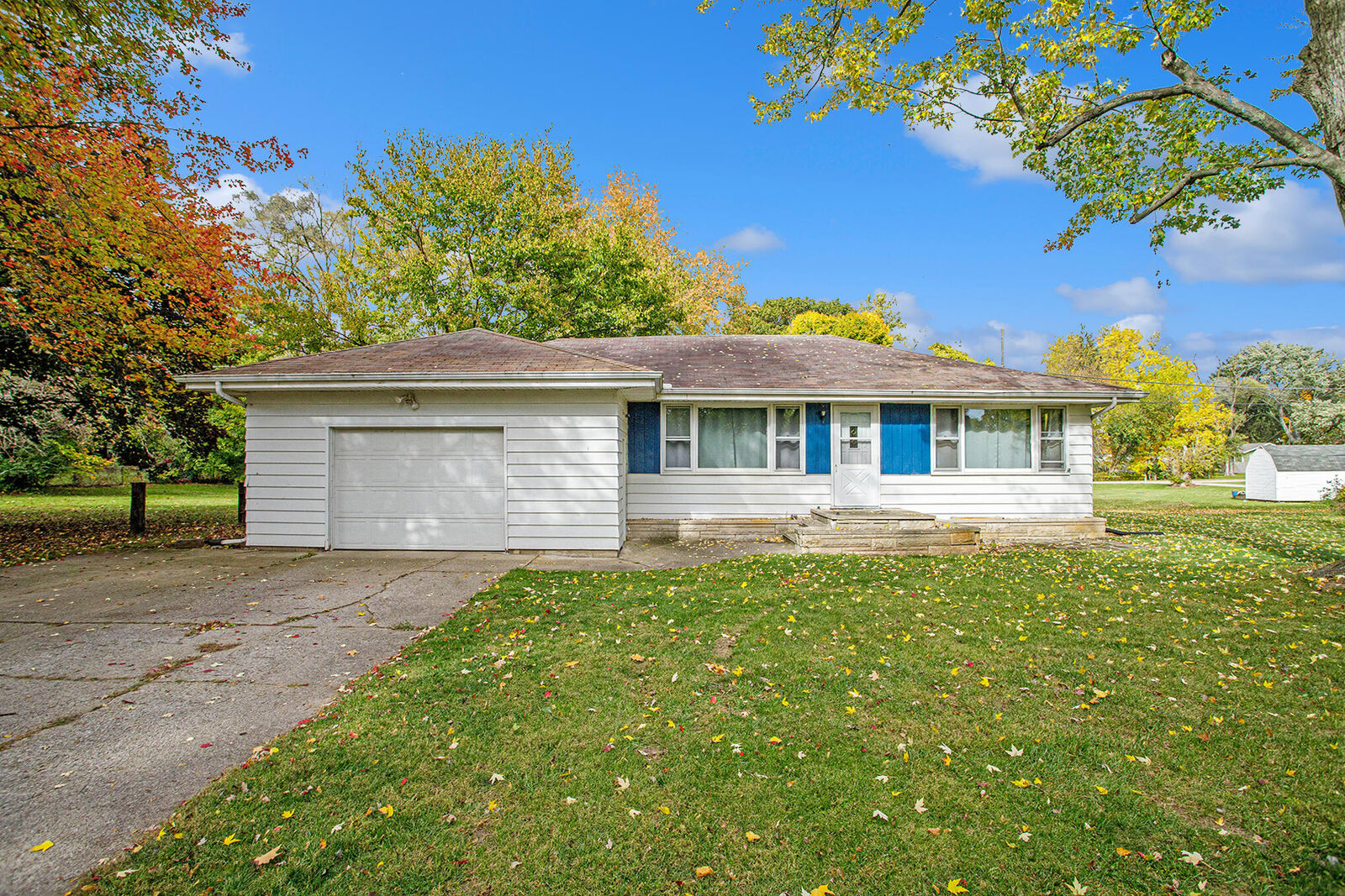 Property Photo:  2553 Williams Street  MI 49120 