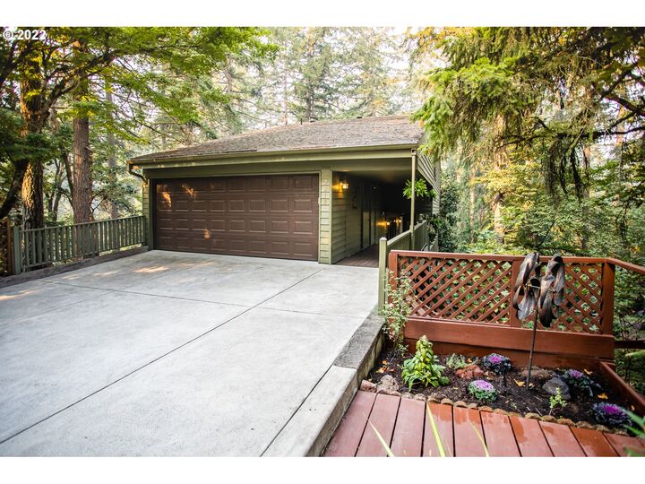 2017 Kimberly Dr  Eugene OR 97405 photo