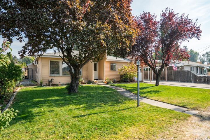 1205 N Devon  East Wenatchee WA 98802 photo