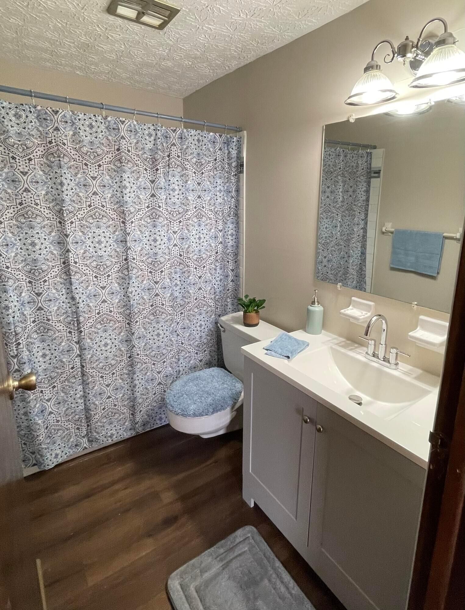 Property Photo:  646 Cherry Ridge Road  OH 43228 