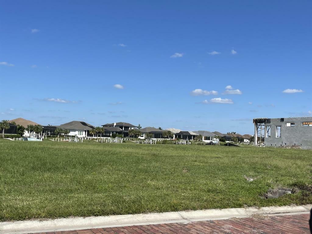 Property Photo: 1611 Rio Vista Ter FL 34219