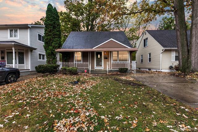 Property Photo:  3134 Harvard Road  MI 48073 