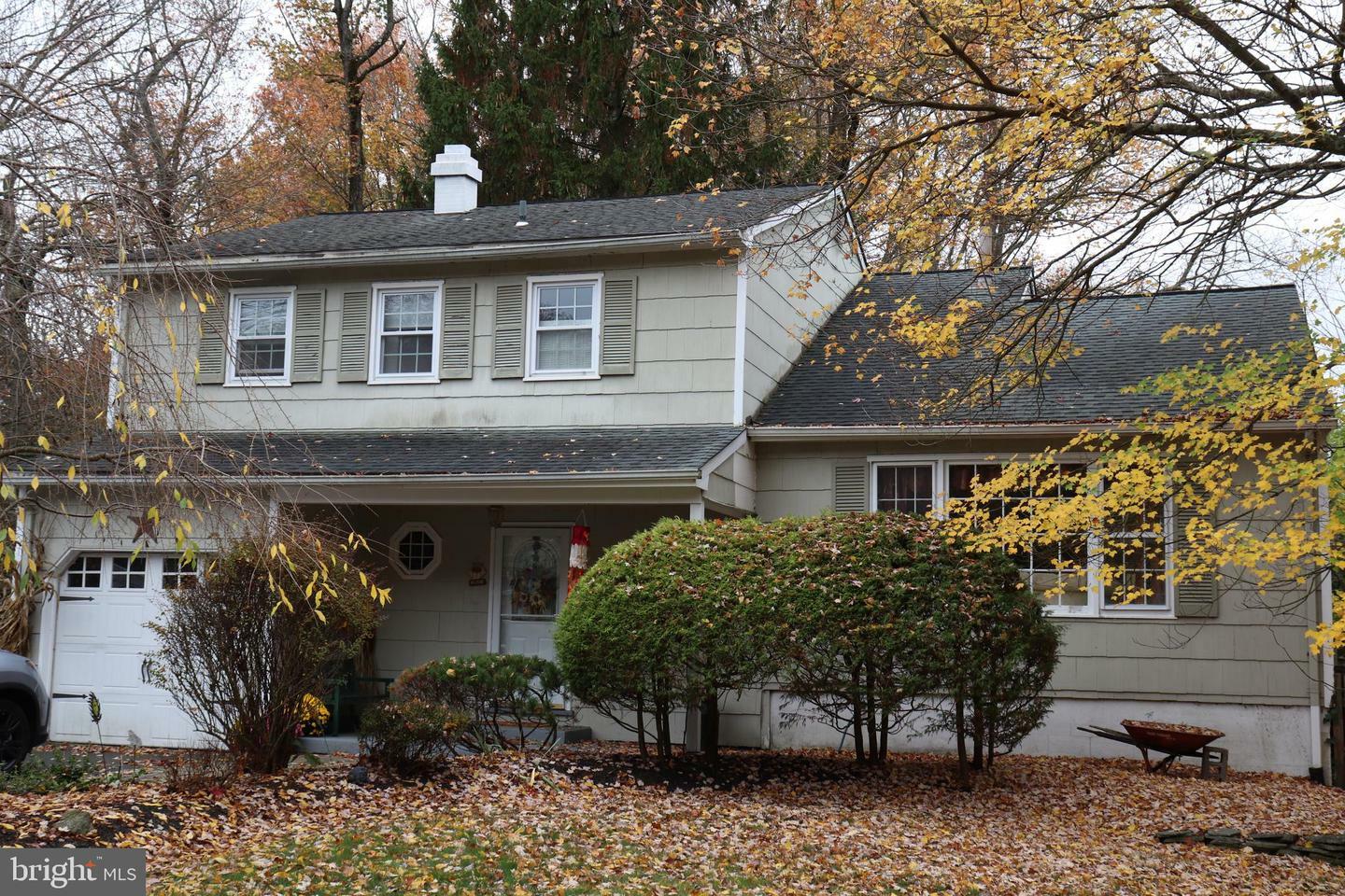 Property Photo:  96 Maple Stream Road  NJ 08520 