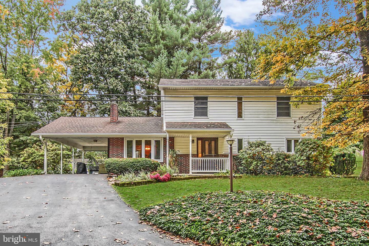 760 Shady Drive  Harrisburg PA 17111 photo