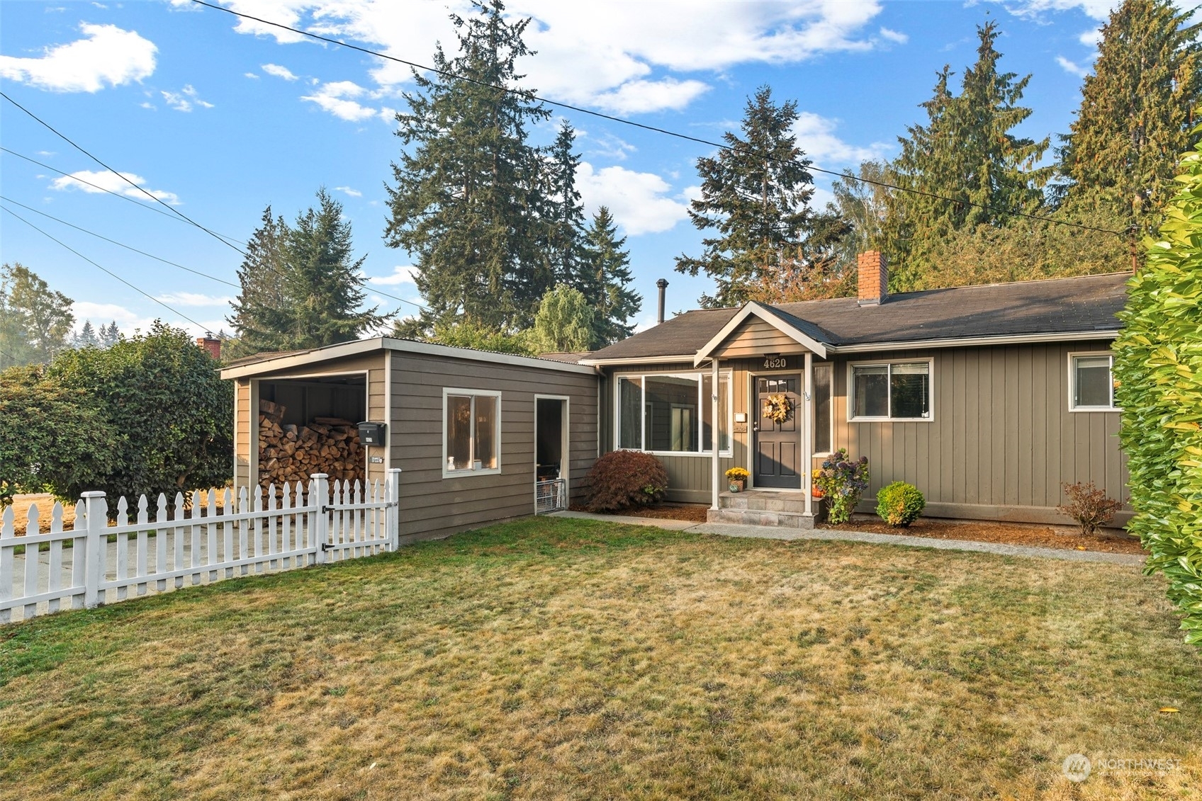 Property Photo:  4620 College Avenue  WA 98203 